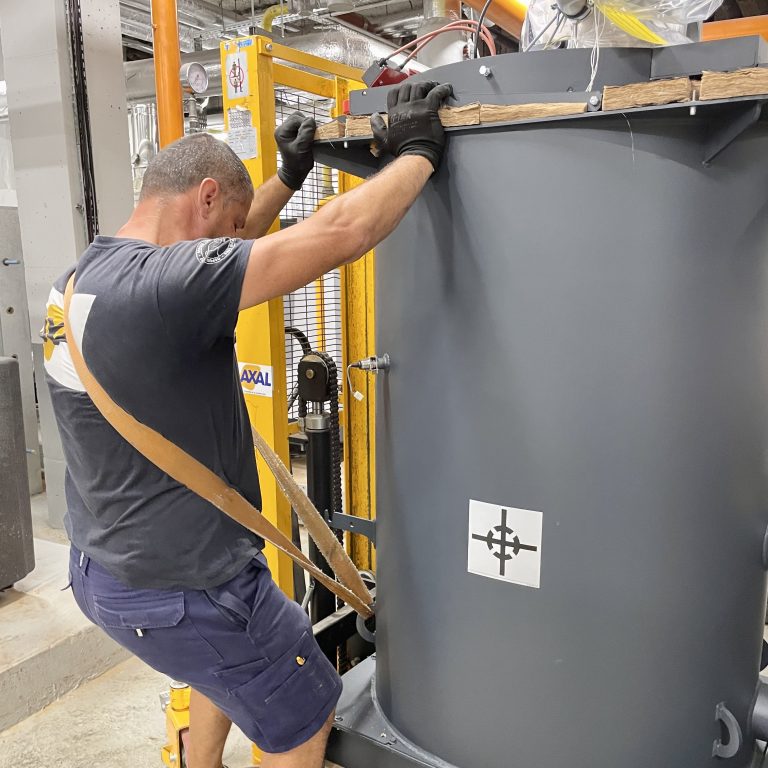 Technicien Axal, expert en manutention lourde