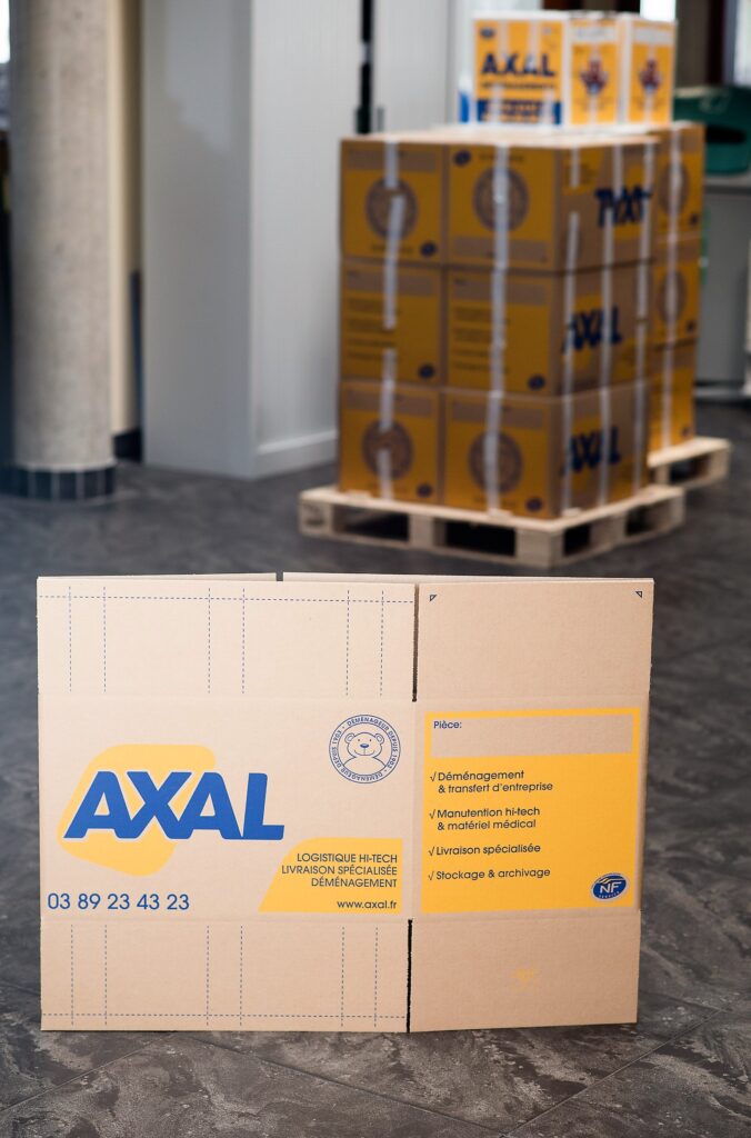 cartons Axal utilisé pour le déménagement de bureaux professionnels